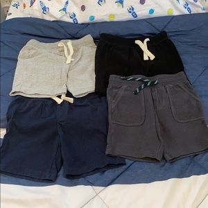 Old navy 3T shorts bundle